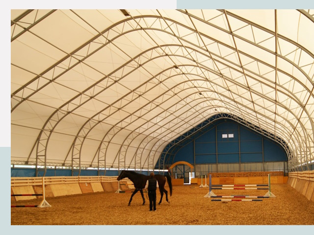 Строительство конных манежей в Богородицке